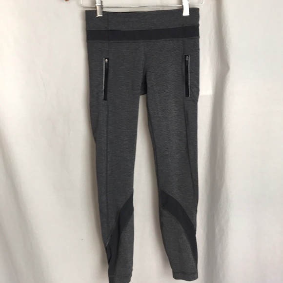 EUC lululemon Gray Legging - Picture 2 of 12